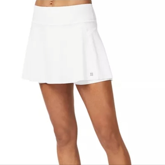 NWT Sweaty Betty Size 16 XXL Swift Skort White training workout wicking 15" - Picture 1 of 9